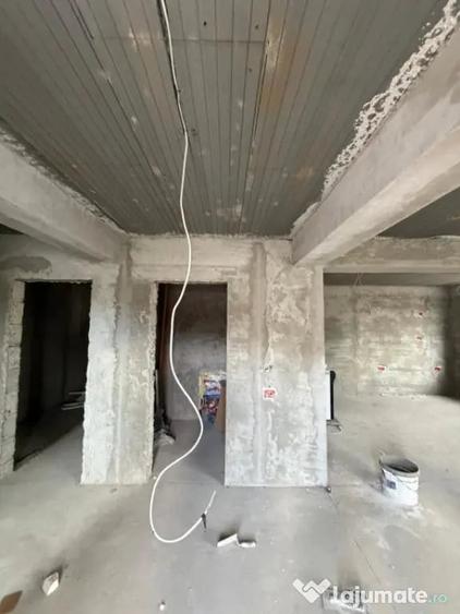 Casă cu 4 camere cu Teren 225 Mp în Central