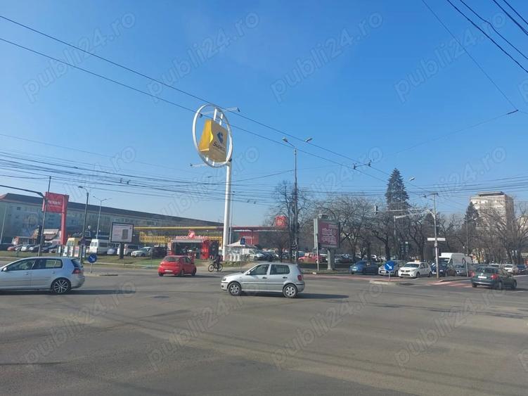 Apartament cu 3 camere semidecomandat în Gheorghe Lazăr