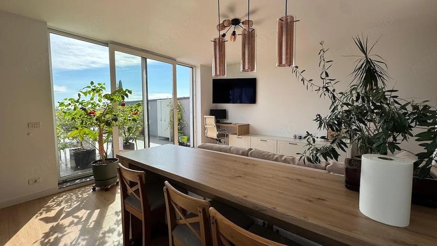 Apartament cu 3 camere în Telegrafului