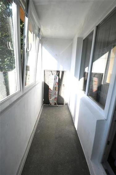 Apartament cu 3 camere semidecomandat în Ultracentral