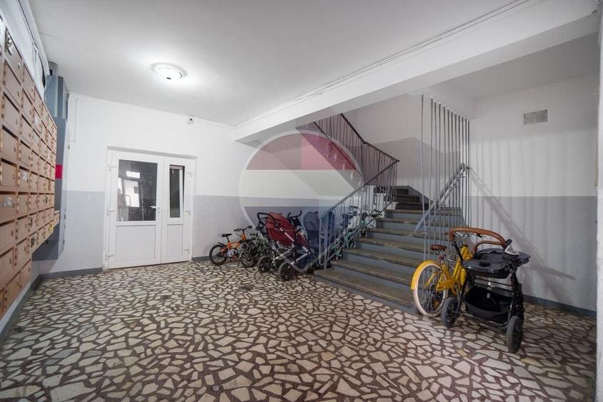 Apartament cu 2 camere nedecomandat, mobilat în Noua