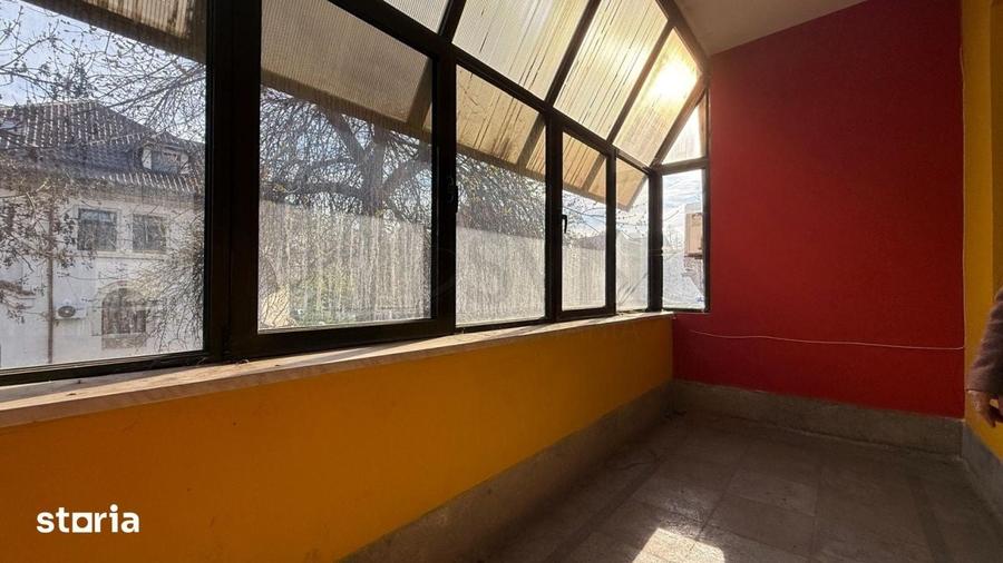 Casă cu 6 camere cu Teren 508 Mp în Dorobanți