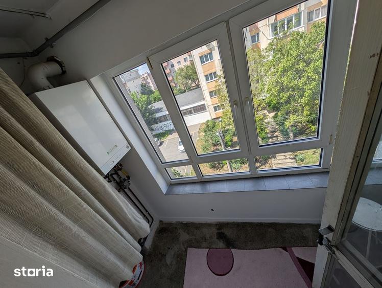 Apartament cu 2 camere decomandat în Între Lacuri