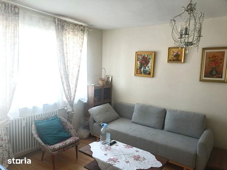 Apartament cu 3 camere în 1 Mai