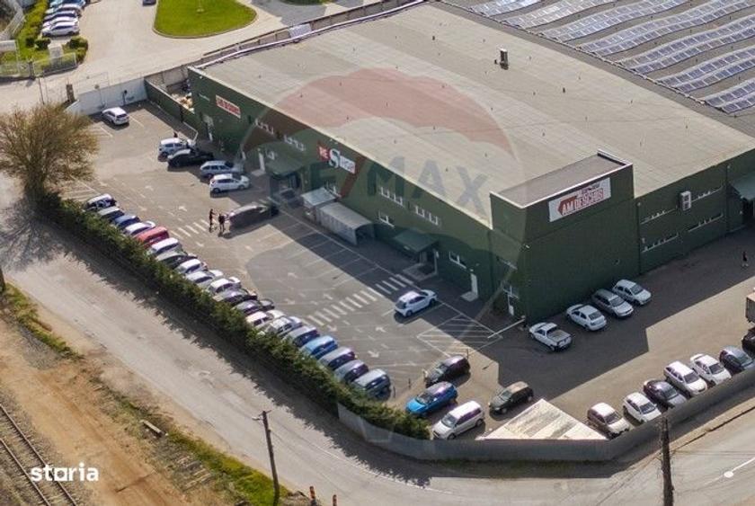 Spațiu comercial, de 1,271 mp, în Nord