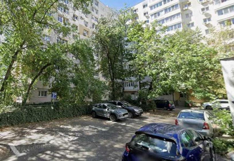 Garsonieră decomandată în Exterior Vest