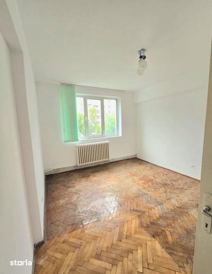 Apartament cu 4 camere în Central