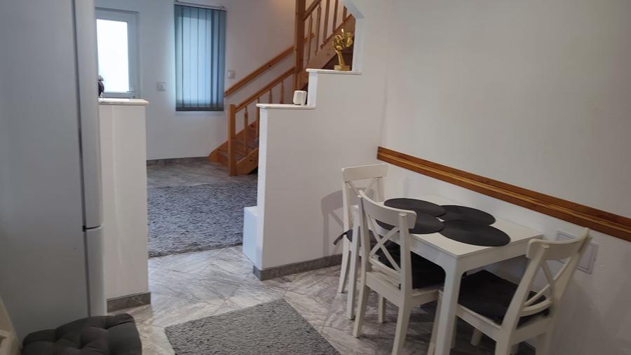 Casă cu 3 camere cu Teren 30 Mp în Criș