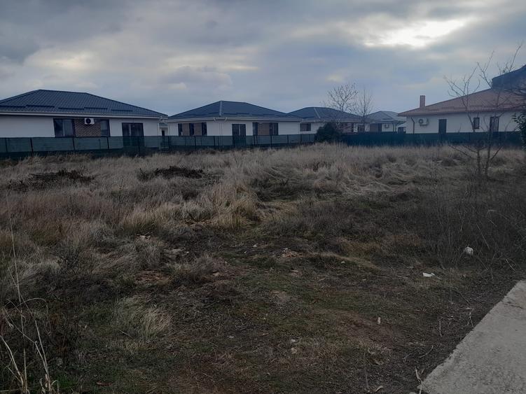 Teren agricol intravilan de 490 mp, în Balotești