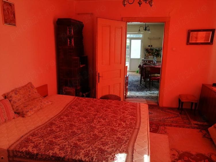 Casă cu 4 camere cu Teren 987 Mp în Valea Călugărească