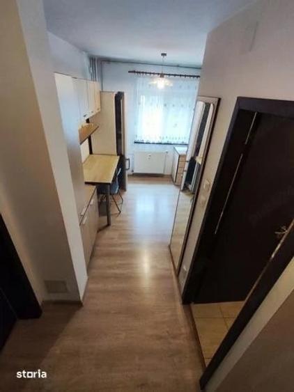 Garsonieră decomandată în Muncii
