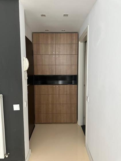 Apartament cu 2 camere nedecomandat, mobilat în 13 Septembrie
