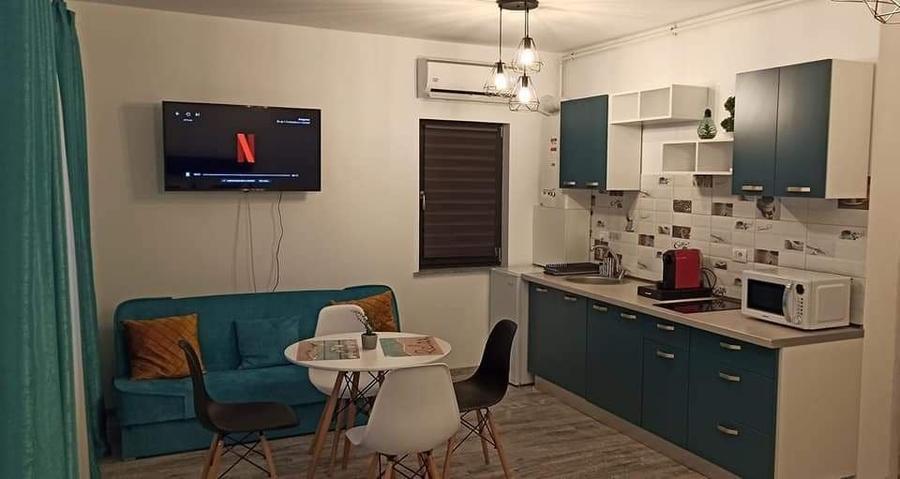 Apartament cu 3 camere nedecomandat în Nord