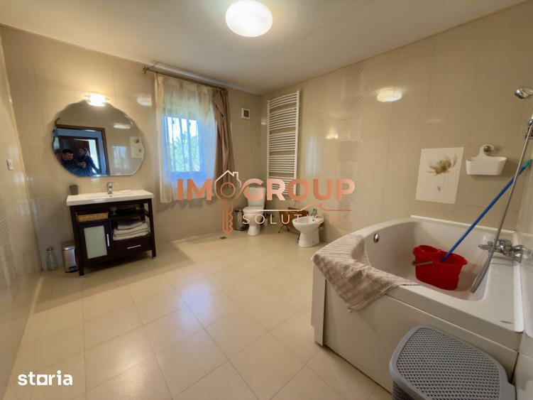 Casă cu 6 camere cu Teren 800 Mp în Valea Lupului