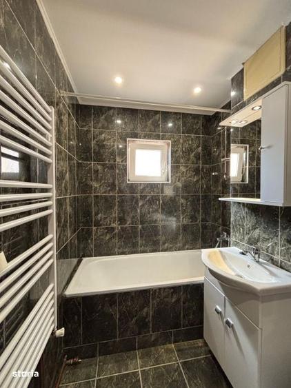 Apartament cu 3 camere decomandat în Vasile Aaron