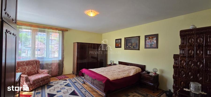 Casă cu 5 camere cu Teren 750 Mp în Central