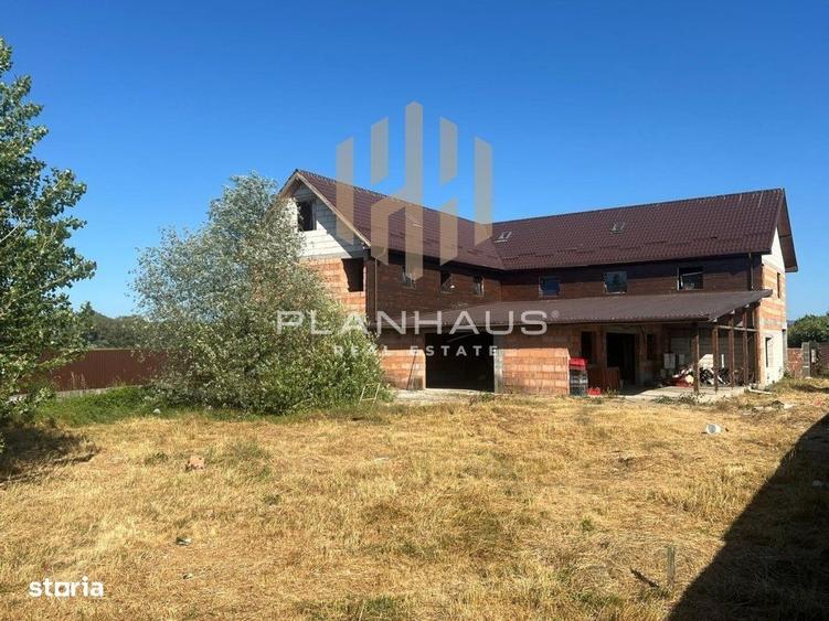 Casă cu 4 camere în Cătălina