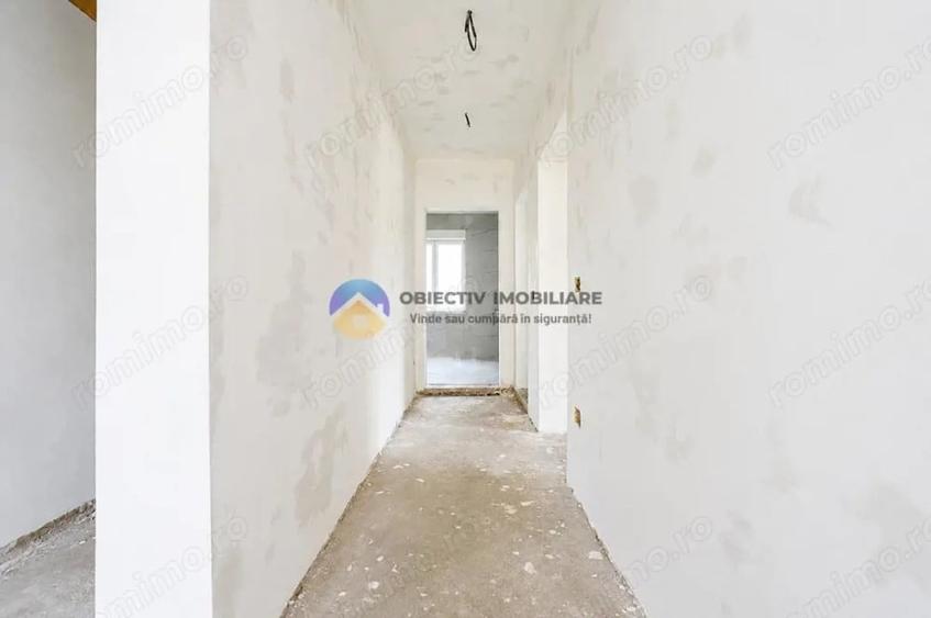 Casă cu Teren 1235 Mp în Rediu