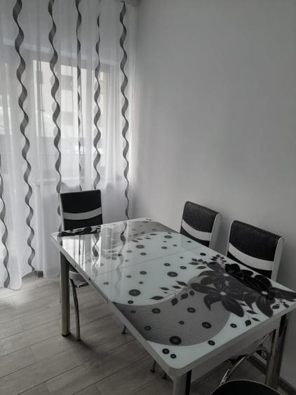 Apartament cu 2 camere decomandat, mobilat în Mihai Viteazul