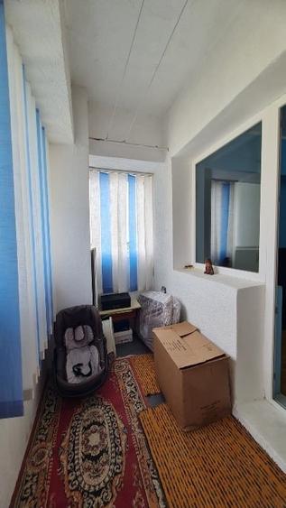 Apartament cu 2 camere decomandat, mobilat în Câmpineanca