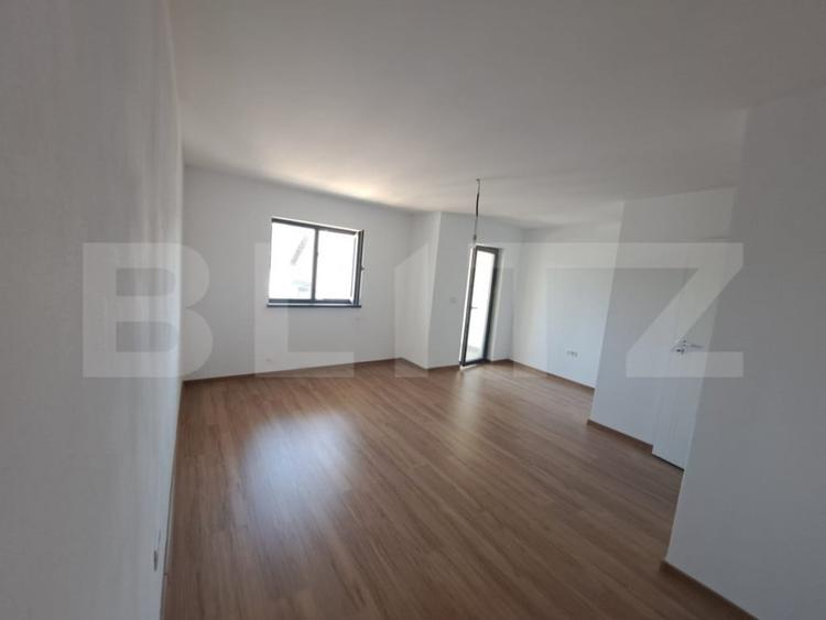 Casă cu 4 camere cu Teren 250 Mp în Leamna de Jos