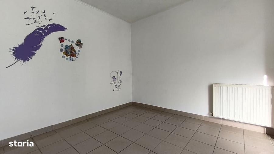 Spațiu comercial, de 32 mp, în Dacia