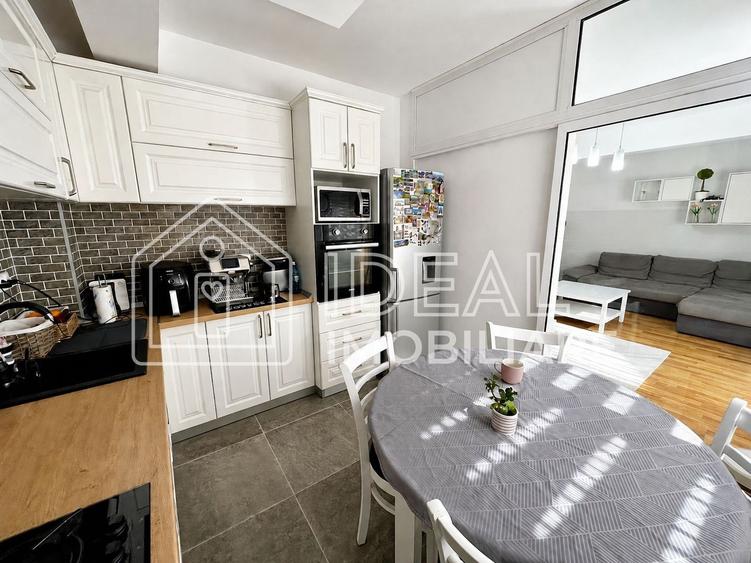 Apartament cu 3 camere decomandat, mobilat în Turnișor