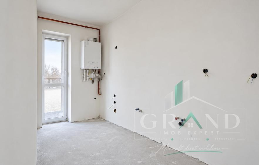 Apartament cu 3 camere semidecomandat în Zorilor