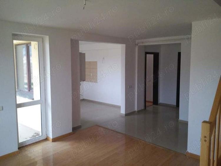 Apartament cu 4 camere decomandat în Tohanu Nou