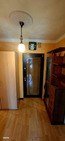 Apartament cu 2 camere decomandat în Trivale