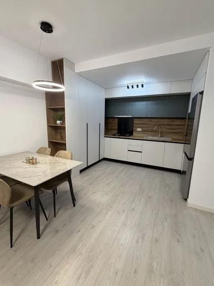 Apartament cu 2 camere semidecomandat în Ghencea