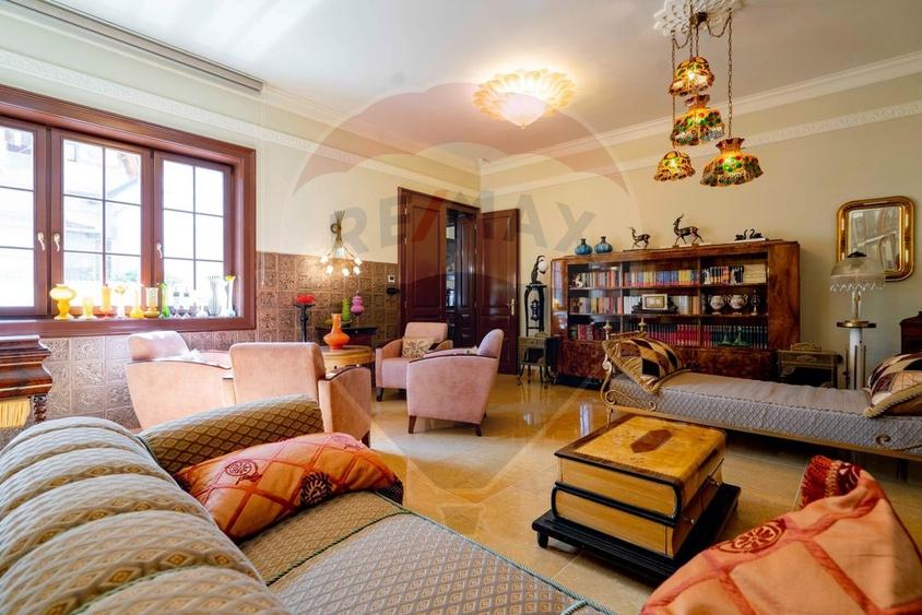 Casă individuală cu 4 camere cu Teren 624 Mp în Ultracentral