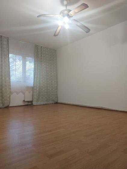 Inchiriez apartament cu 2 camere - 4