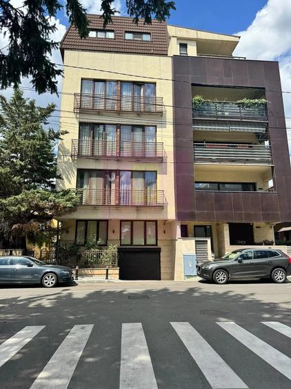Apartament cu 2 camere semidecomandat în Floreasca