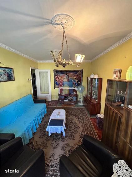 Apartament cu 3 camere decomandat în Brăilița