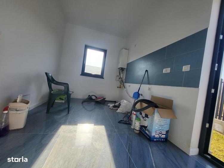 Casă cu 3 camere cu Teren 270 Mp în Hemeiuș