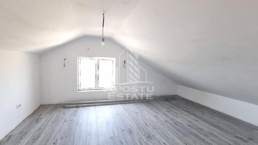 Casă individuală cu 5 camere cu Canalizare în Giarmata