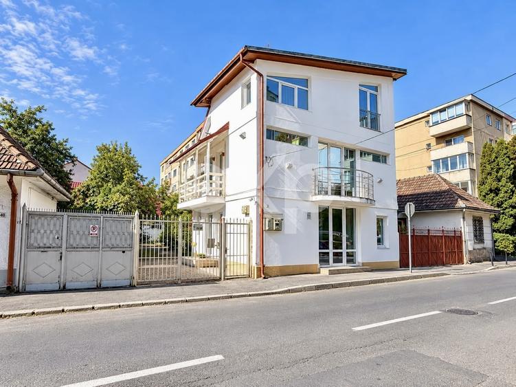 Hotel/Pensiune, de 170 mp, în Astra