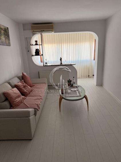 Apartament cu 2 camere zona Unirii Sud etaj intermediar Pret: 80.000 - 4