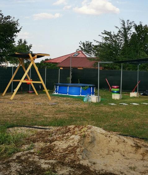 Casă cu Teren 635 Mp în Vârteju