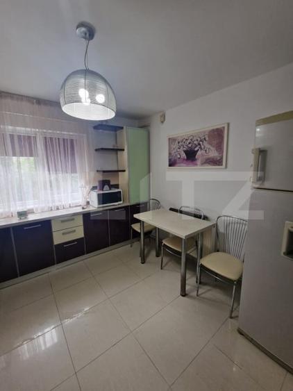 Apartament cu 3 camere decomandat, mobilat în Nord-Est