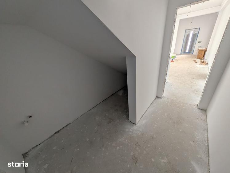 Casă cu 4 camere în Ștefăneștii de Sus