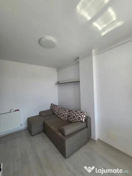 Apartament cu 2 camere decomandat în Valea Adâncă