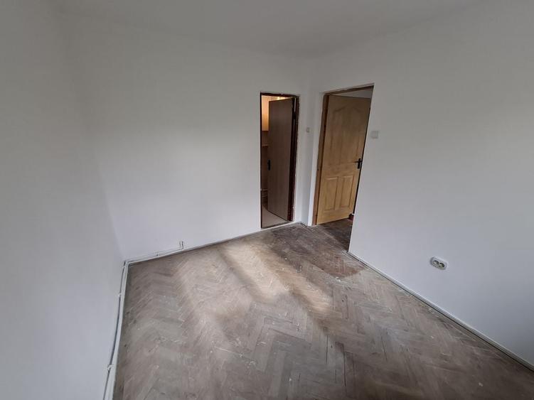 Apartament 2 camere centrala gaz Tomis Nord - 5