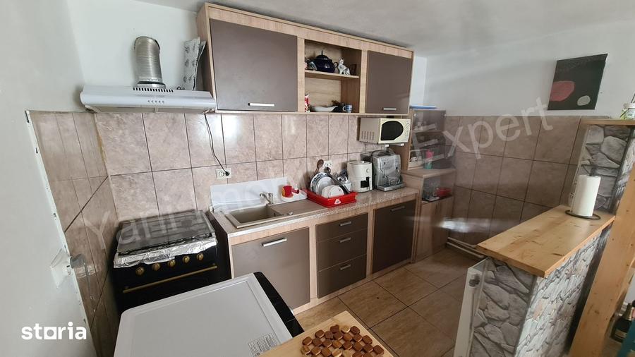 Casă cu 4 camere cu Teren 1626 Mp în Ciofrângeni