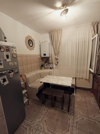 Apartament cu 2 camere de vanzare in zona centrala in Marghita