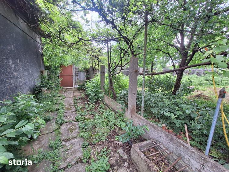 Casă cu 3 camere cu Canalizare în Trei Stejari