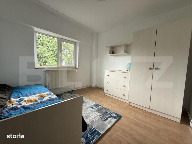Apartament cu 3 camere în Micro 16