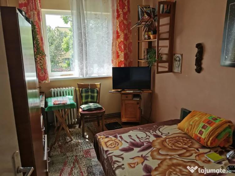 Apartament cu 4 camere decomandat în Mănăștur