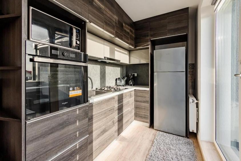 Apartament cu 3 camere decomandat, mobilat în Mamaia-Sat